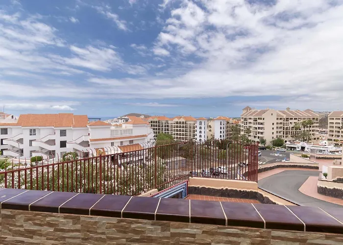 The Heights Cristianos Лос Кристианос